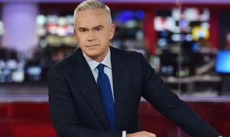where is huw edwards tonight